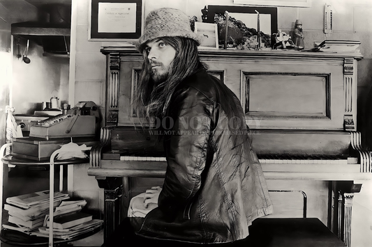 Leon Russell Photograph 11 X 16 - Magnificent 1970 Portrait - Legendary American Music - Icon Rock n' Roll Pianist - Country Music Star - Stunning Picture - Americana - 11X16 Inches - Rare Photo - Poster Art Print
